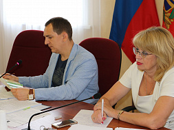 Депутаты проанализировали исполнение государственных программ Депутаты проанализировали исполнение государственных программ